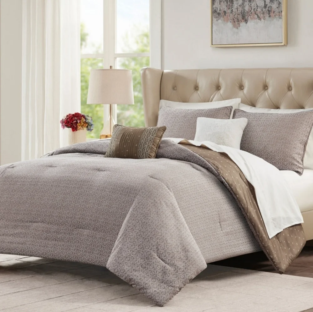 SUPER SALE ** BRAND NEW IN BAG ** 9 PC Elegant Tan and Cream Bedding Set
